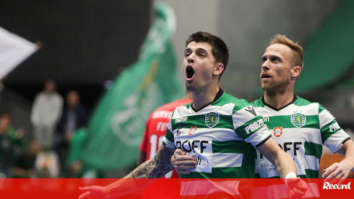 Sporting vence Benfica na Luz e lidera o campeonato de futsal