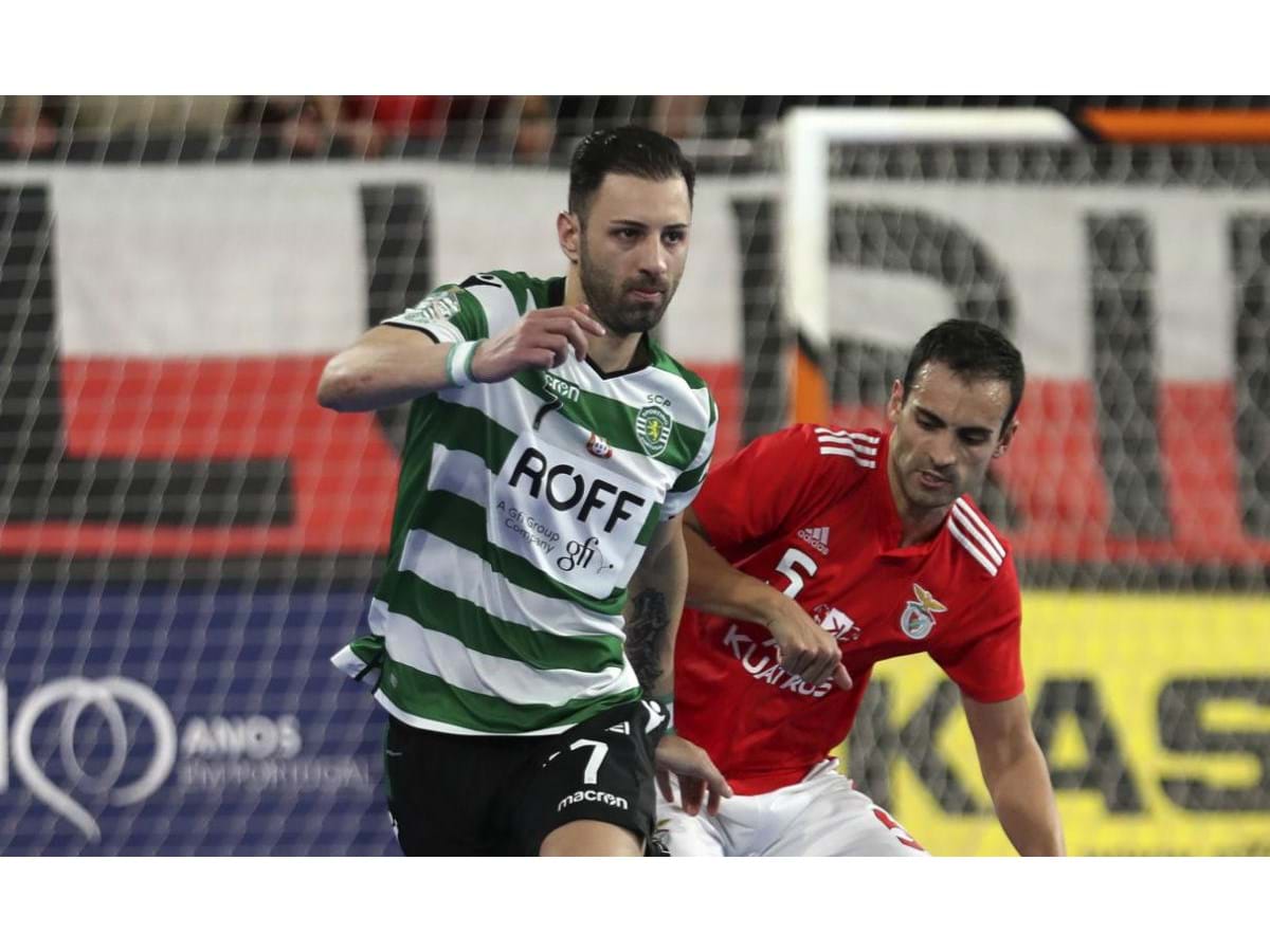 Sporting vence Benfica na Luz e lidera o campeonato de futsal