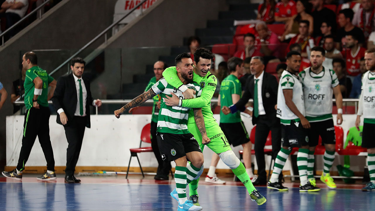 Sporting vence Benfica na Luz e lidera o campeonato de futsal