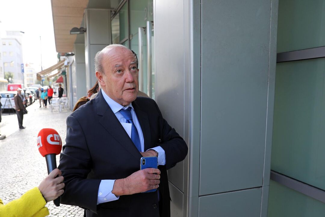 Pinto da Costa à entrada no DCIAP, em Lisboa