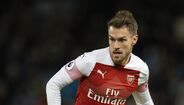 O médio galês Aaron Ramsey, de 28 anos, vai representar a Juventus, tendo assinado contrato até 2023.