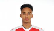 Defesa inglês Cohen Bramall, que alinhava na formação sub-23 do Arsenal, também diz adeus ao clube
