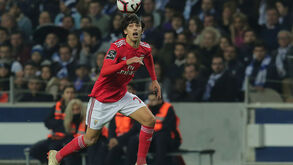 3,5 milhões por ano para segurar João Félix