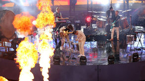 Rock dos Imagine Dragons 'incendiou' a final da Champions