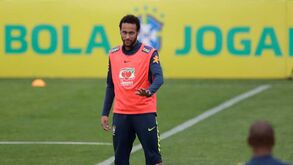 Polícia brasileira vai interrogar Neymar devido à divulgação de imagens íntimas