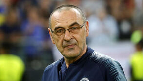 Juventus oferece 21 milhões de euros para garantir Sarri