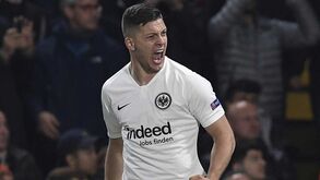 Jovic junta-se à lista dos que disseram não ao Barcelona para assinar pelo Real Madrid