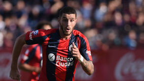 Benfica perguntou por Marcos Senesi 