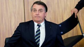 Bolsonaro declara apoio a Neymar após acusação de violação