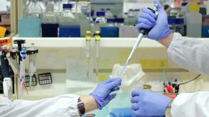 O motivo pelo qual a Pfizer ocultou ter uma droga que reduzia risco de sofrer Alzheimer