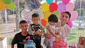 Eva e Mateo celebram 2 anos aos saltos!