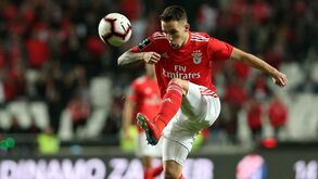 Grimaldo no topo da lista do Nápoles