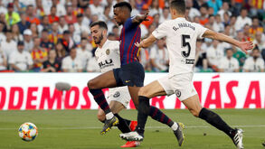 Barcelona quer 50 milhões para libertar Nélson Semedo