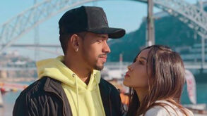 Namorada de reforço benfiquista escolhe foto no Porto para se declarar