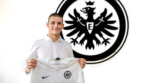 Eintracht Frankfurt já confirmou contratação do substituto de Jovic