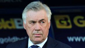 O onze de sonho que Ancelotti projetou para o Nápoles