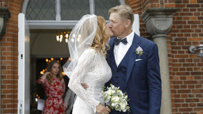 Peter Schmeichel casou-se com ex-coelhinha da Playboy