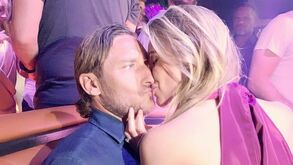 Ilary Blasi diz 'ciao' à Cidade Eterna 