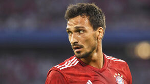 Mats Hummels regressa ao Borussia Dortmund