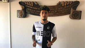 Paollo Madeira assina pelo Farense