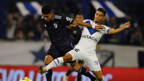 Robertone volta hoje à Argentina para resolver o futuro