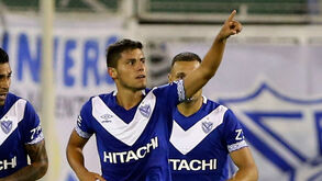 Interesse em Robertone resiste a contradições do Vélez