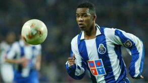 Carlos Alberto vai ser homenageado pelo FC Porto