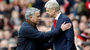 De Mourinho a Wenger: os treinadores que continuam no mercado