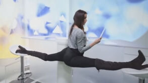 A deslumbrante apresentadora de TV que pratica taekwondo e 'parte' corações ao pontapé