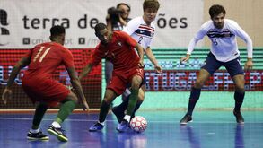 Seleção Nacional de futsal volta a derrotar Noruega com domínio total