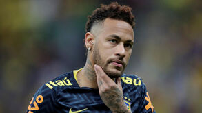 Neymar aceitou receber muitos milhões a menos para regressar ao Barcelona