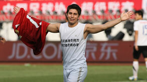 Conca tem uma missão: Vender matraquilhos na China