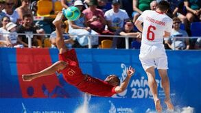 Portugal estreia-se no futebol de praia com derrota face à Suíça