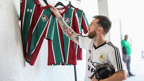 Messi é eleito o melhor jogador da Copa América; Thiago Silva leva