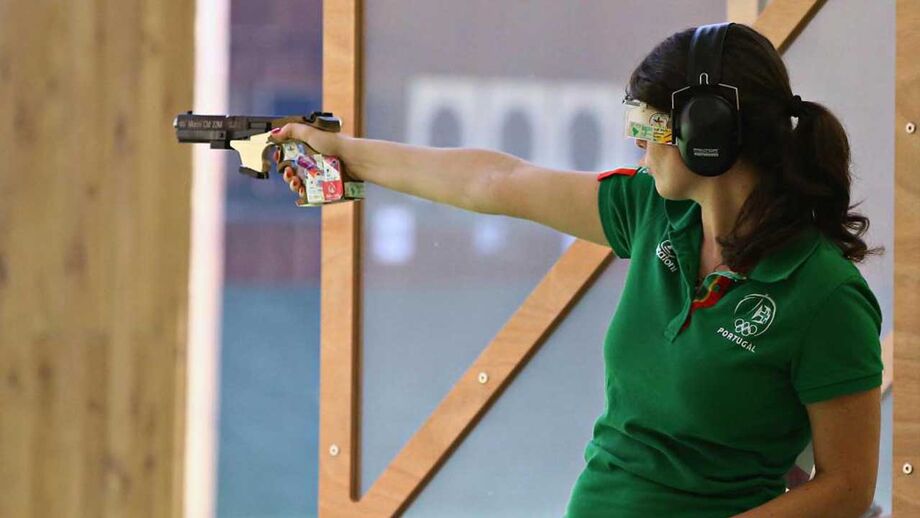 Joana Castelao 22 Âª No Tiro De Precisao A 25 Metros Dos Jogos Europeus Jogos Europeus Jornal Record