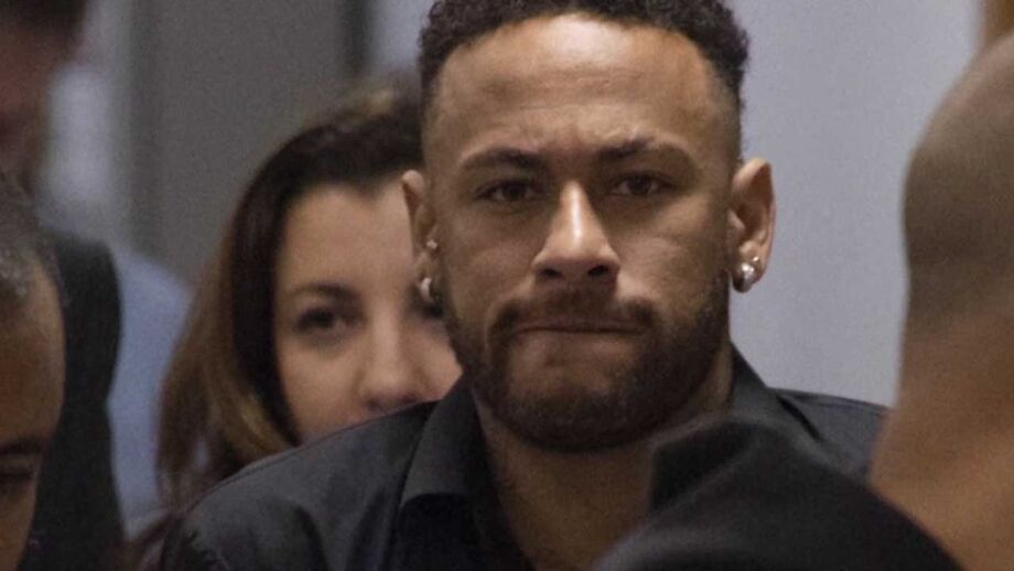 Em causa está a divulgação de imagens íntimas da mulher que acusa Neymar de violação