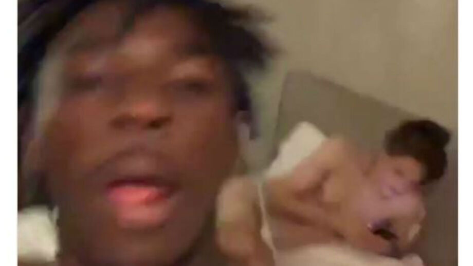 Jovem jogador da Juventus publicou imagens nas redes sociais e teve de se explicar