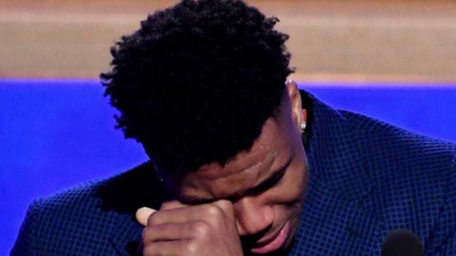 Giannis Antetokounmpo foi eleito o 'Jogador Mais Valioso' 