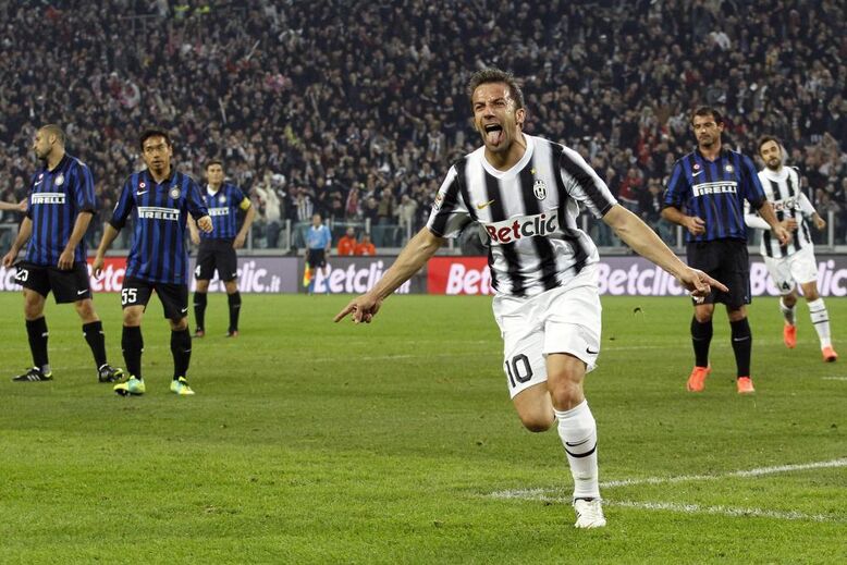 Alessandro Del Piero (Juventus) - não deixou o clube na despromoção à Serie B 