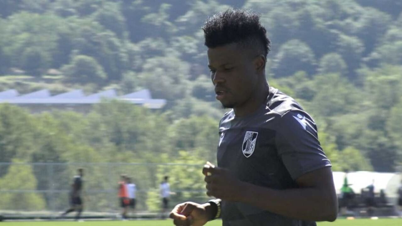 Mikel Agu (Ex-V.Setúbal)