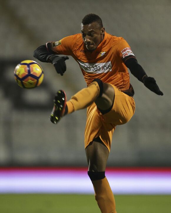 Jeferson (ex- Varzim)