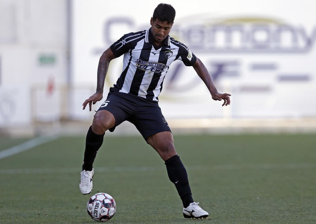 Rômulo (ex- Londrina)