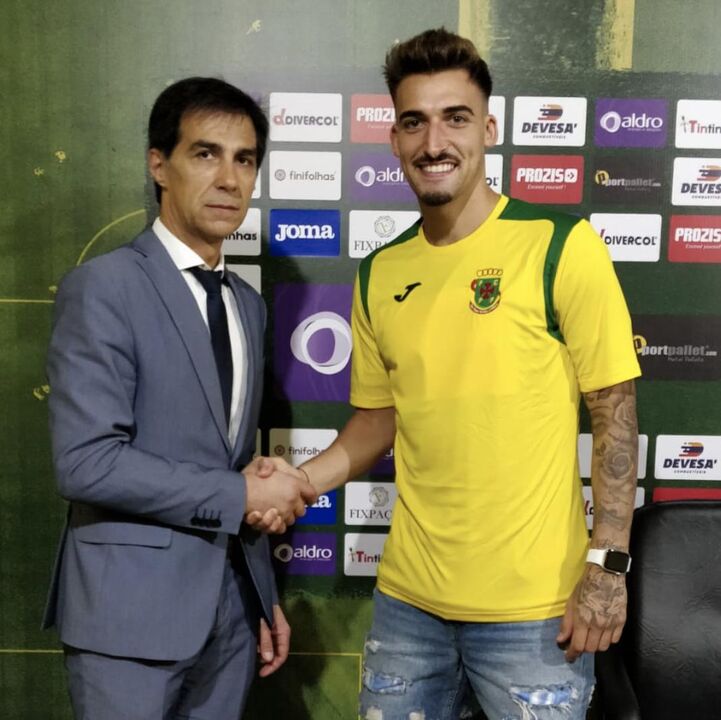 Hélder Ferreira (ex-V. Guimarães)