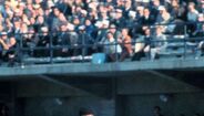 Garrincha - Jogador brasileiro assumiu vício do álcool e tabaco desde os 10 anos. Morreu devido à bebida