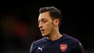 2. Mesut Özil (Arsenal), 11 assistências