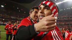 Lage e a saída de Félix: «Ex-jogadores diziam que só o Eusébio fazia falta e só ele tem uma estátua»