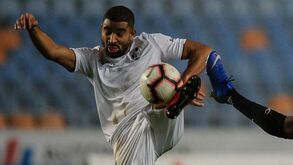 David Sualehe reforça defesa