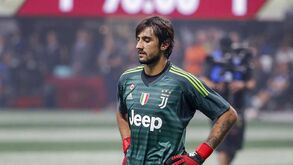 Benfica e FC Porto analisam Perin 