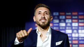 Héctor Herrera: «João Félix é jovem mas muito inteligente em campo»