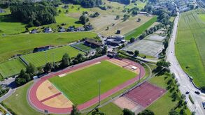 Vista para o Lago de Zurique entre montanhas e zonas verdes: é aqui que o Sporting vai estagiar